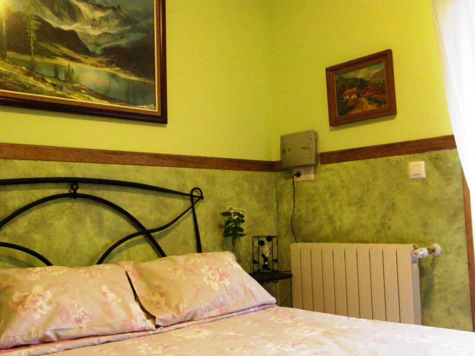 Chalet Rural El Encanto Ojedo Rom bilde